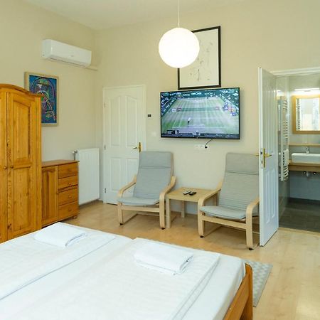 Nemes Apartman Eger Buitenkant foto