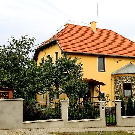 Nemes Apartman Eger Kamer foto