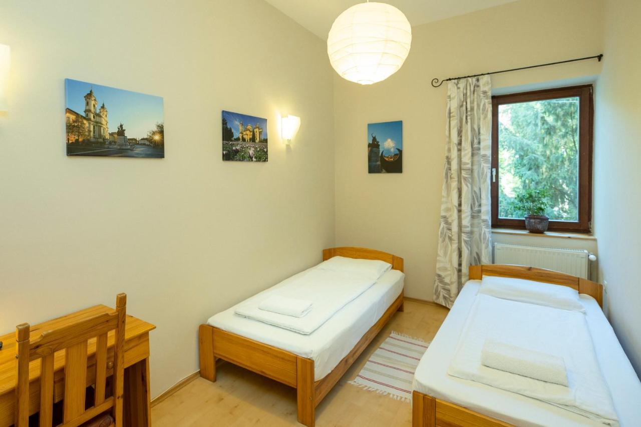 Nemes Apartman Eger Buitenkant foto