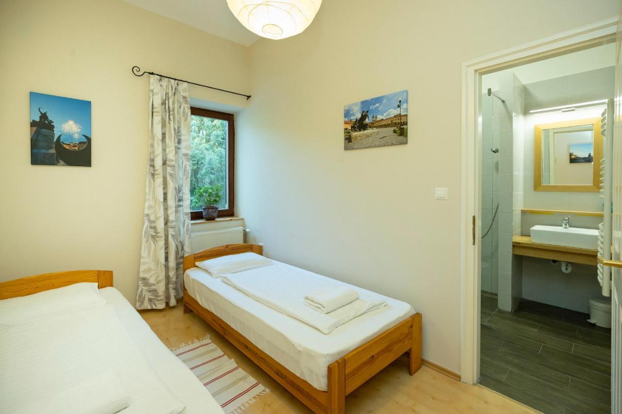 Nemes Apartman Eger Buitenkant foto