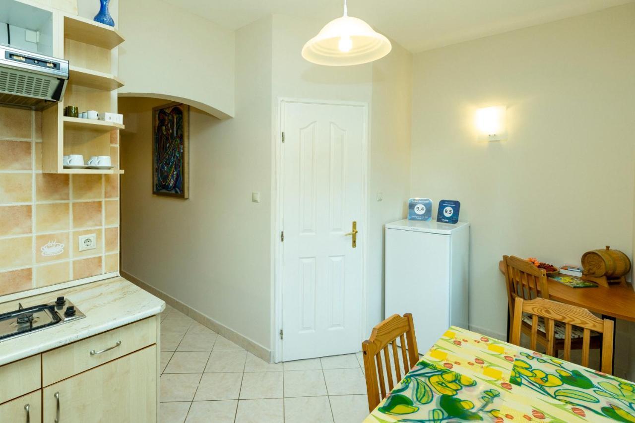 Nemes Apartman Eger Buitenkant foto