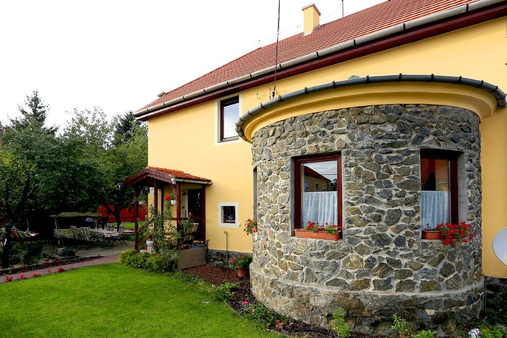 Nemes Apartman Eger Buitenkant foto