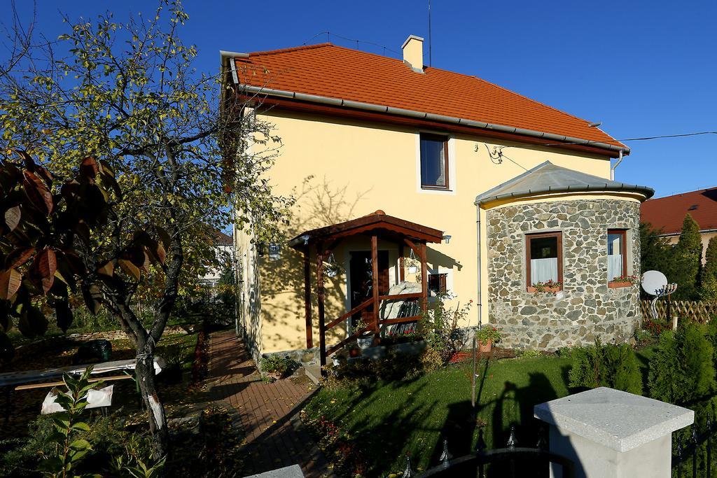 Nemes Apartman Eger Buitenkant foto