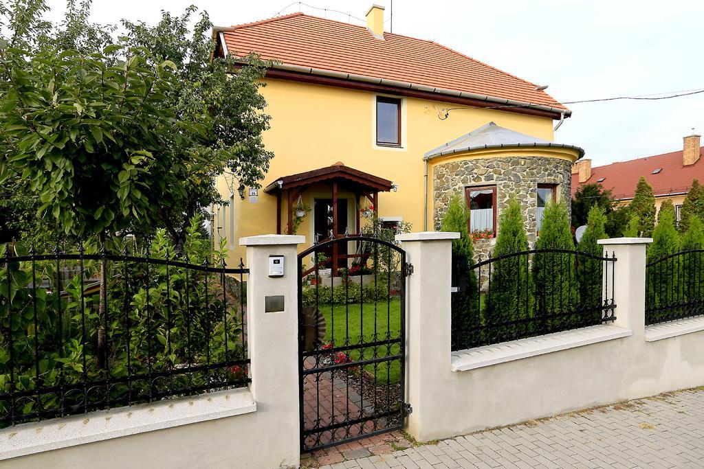 Nemes Apartman Eger Buitenkant foto