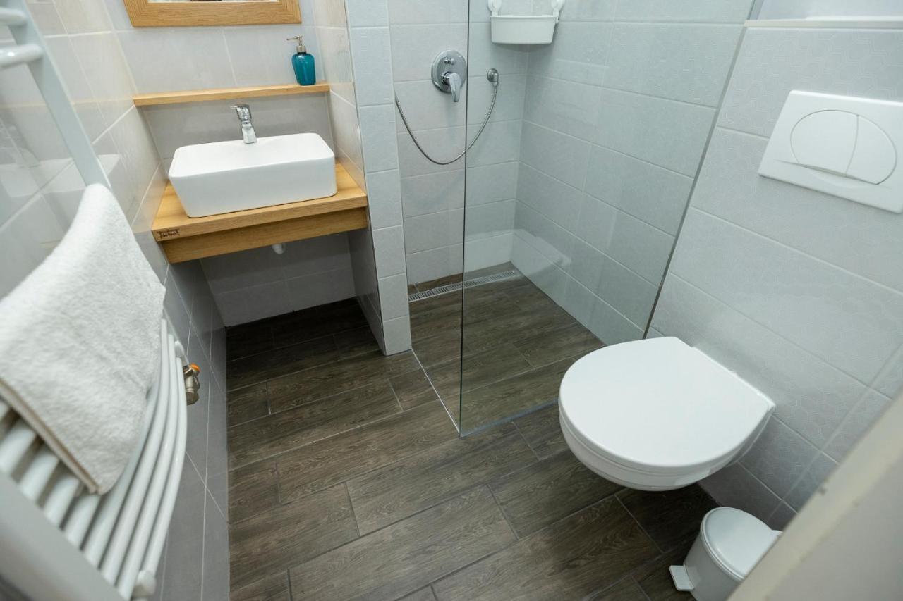 Nemes Apartman Eger Buitenkant foto
